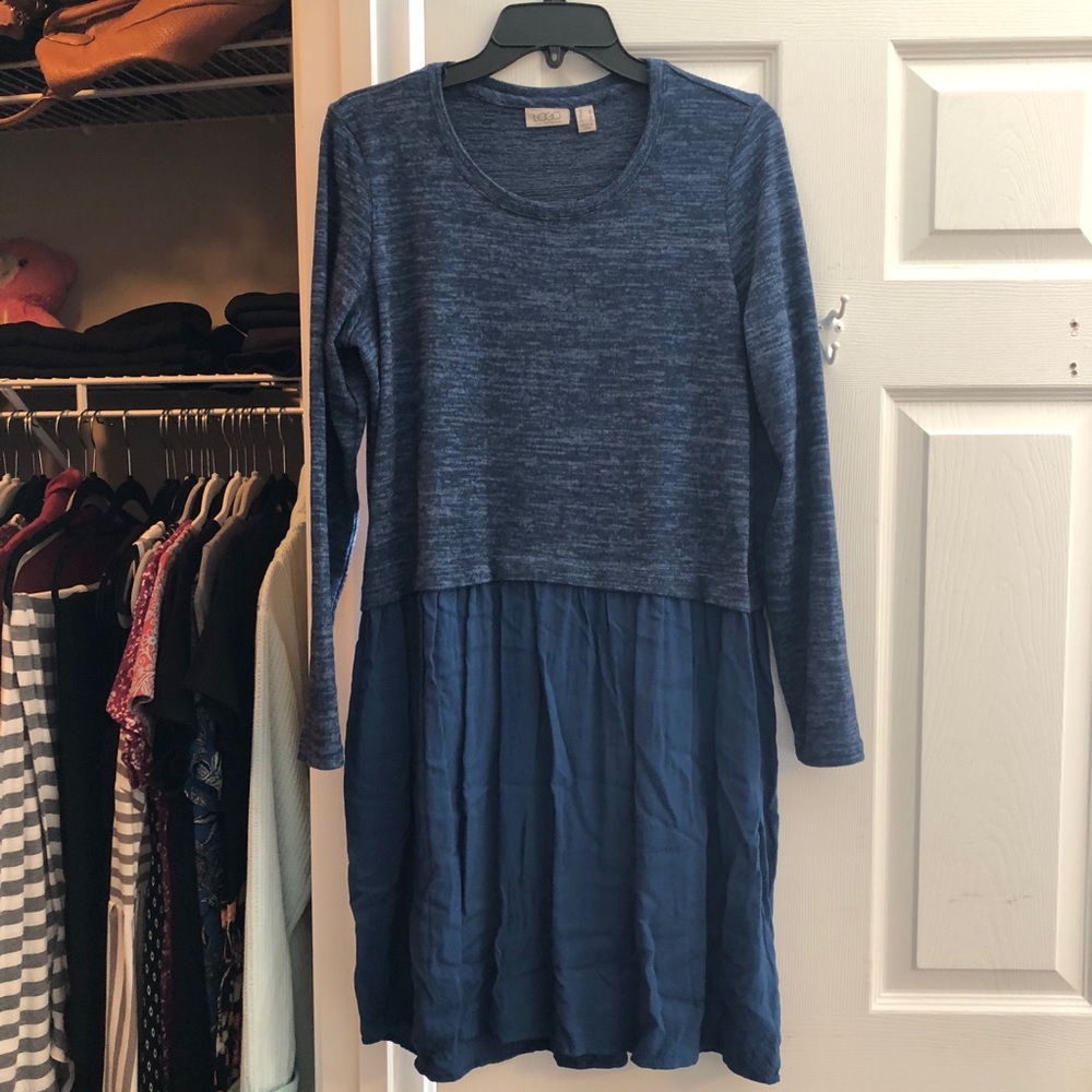 LOGO Sweater Dress EUC